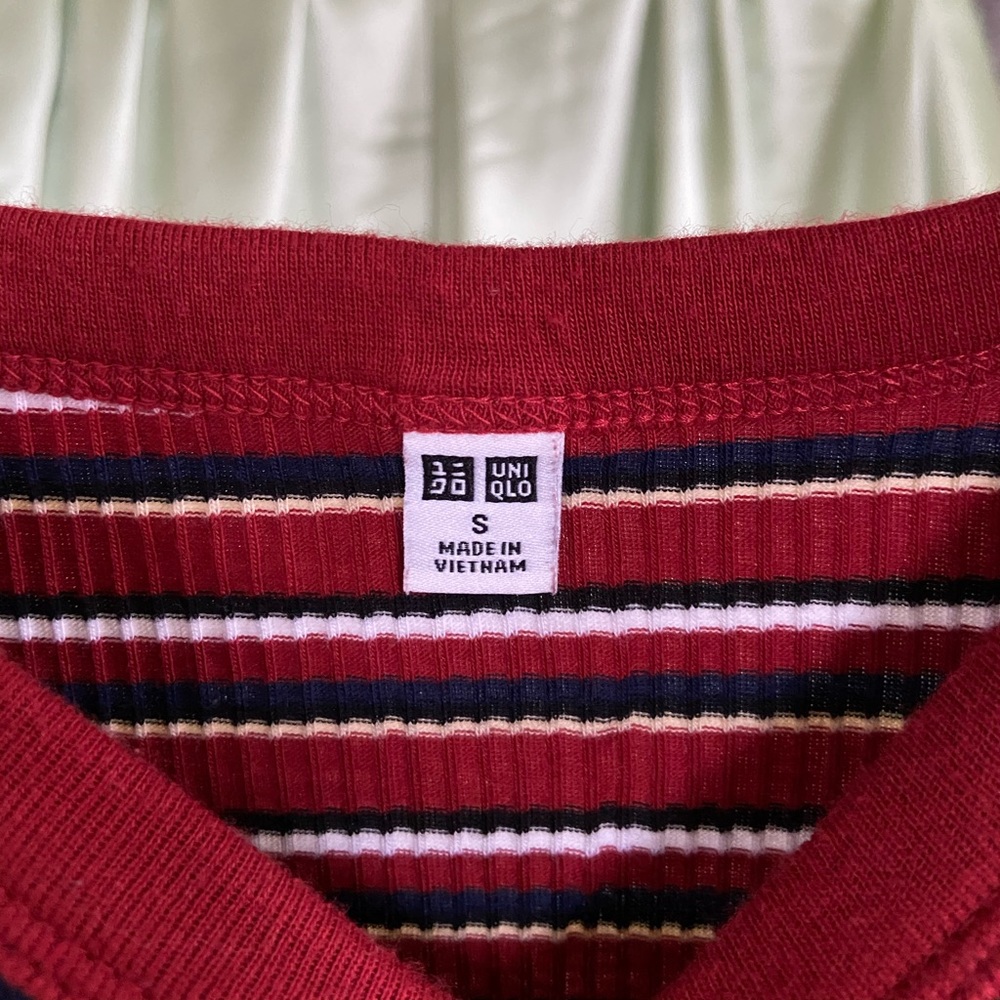 Comfy Ribbed Striped Tee - Picture 3 of 4